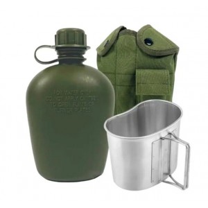 Фляга пластиковая в чехле со стаканом OD, BK, CB, MC, ACU Фляга пластиковая в чехле со стаканом OD, BK, CB, MC, ACU